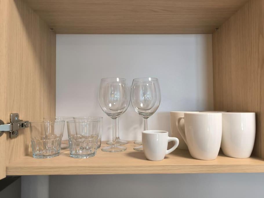 Spacious And Modern Apt, 6 Guests, Station, Self Check-in Apartament *